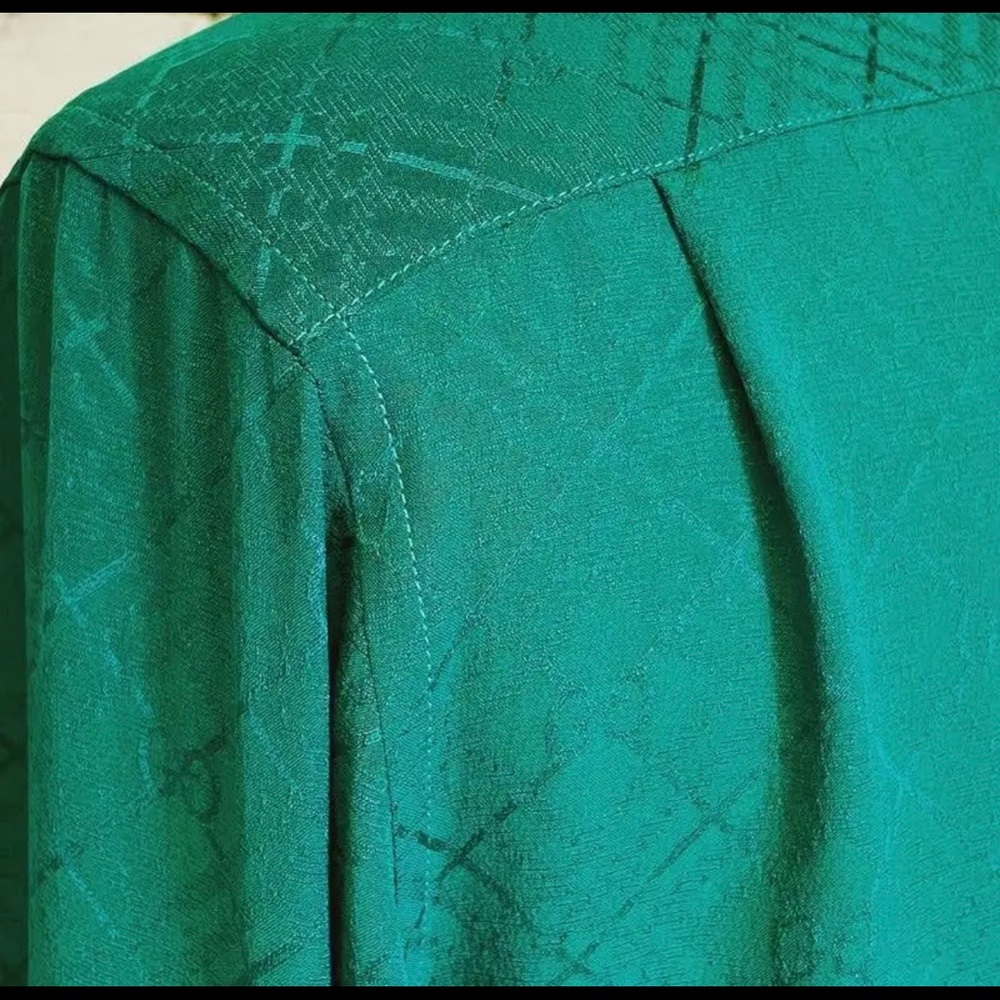 Gucci Green GG Check Silk Shirt Size 38 - Color: Green | Size: XS - WITH TAGS - Picture 4 of 5